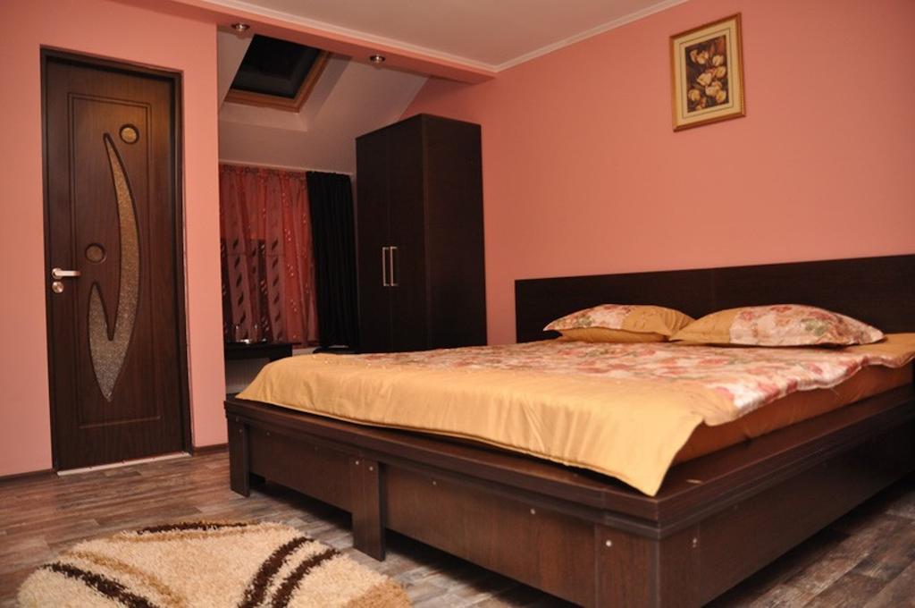Pensiunea Brancoveneasca Cîmpulung Exterior foto